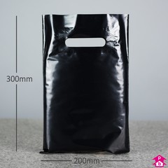 Black Extra Strong Carrier Bag - Small (200mm wide x 300mm high x 75 micron thickness)