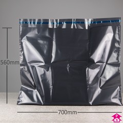 Black Mailing Sack - XXL (700mm x 560mm x 100 micron (28" x 22" x 400 gauge) + 50mm (2") lip)
