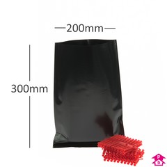 Black Polybag - Medium - 200mm x 300mm x 50 micron (8" x 12" x 200 gauge)